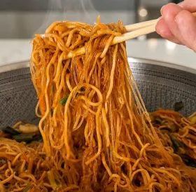 FRIED ASIAN NOODLES