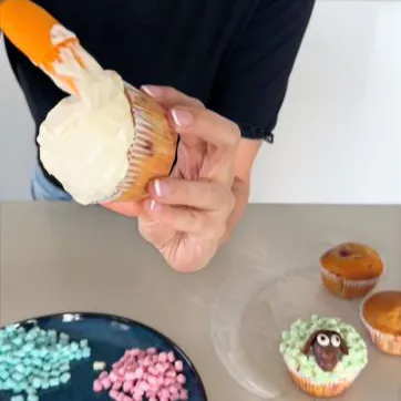 Diese Schäfchen-Muffins sind definitiv die süsseste Herde, die man backen kann