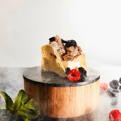 TAHITI-BEEREN-VALRHONA CARAIBÉ