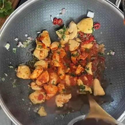 Rotes Thai-Poulet-Curry