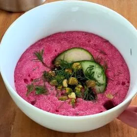 KALTE RANDEN-GURKEN SUPPE