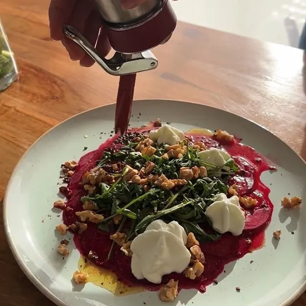 Tzatziki Espuma: Fresh & Airy