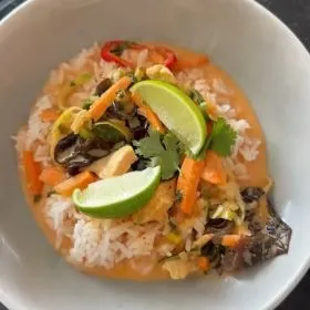 RED THAI CHICKEN CURRY