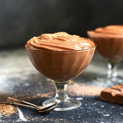 MOUSSE AU CHOCOLAT