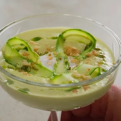 ASPARGUS ESPUMA WITH POACHED EGG