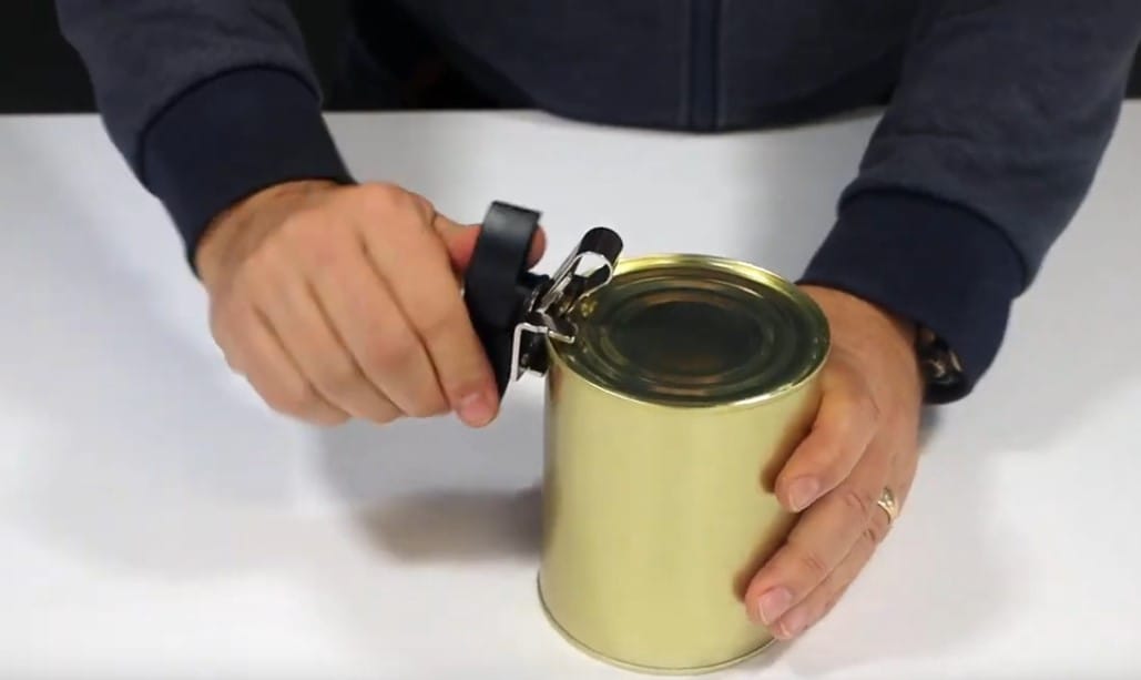 How does a wing can opener work?
