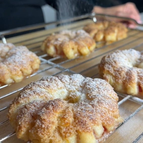 APPLE AND CINAMON RINGS