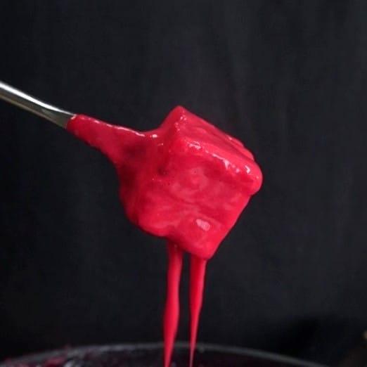 Fondue dans sa version rouge éclatante