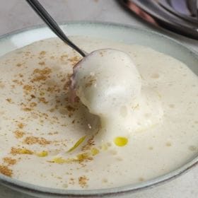 FONDUE CHINOISE MIT ENTENBRUST UND ORANGEN-ESPUMA