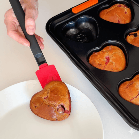 MUFFINS AUX FRUITS ROUGES POUR LA SAINT-VALENTIN